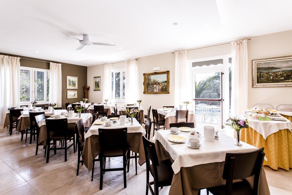 Hotel Sorriso Toscolano Maderno Exterior photo