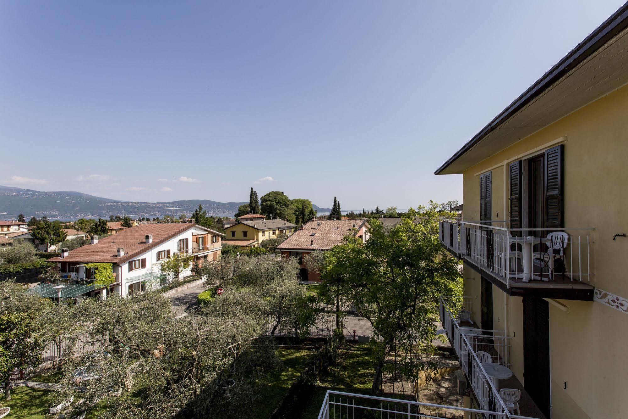 Hotel Sorriso Toscolano Maderno Exterior photo
