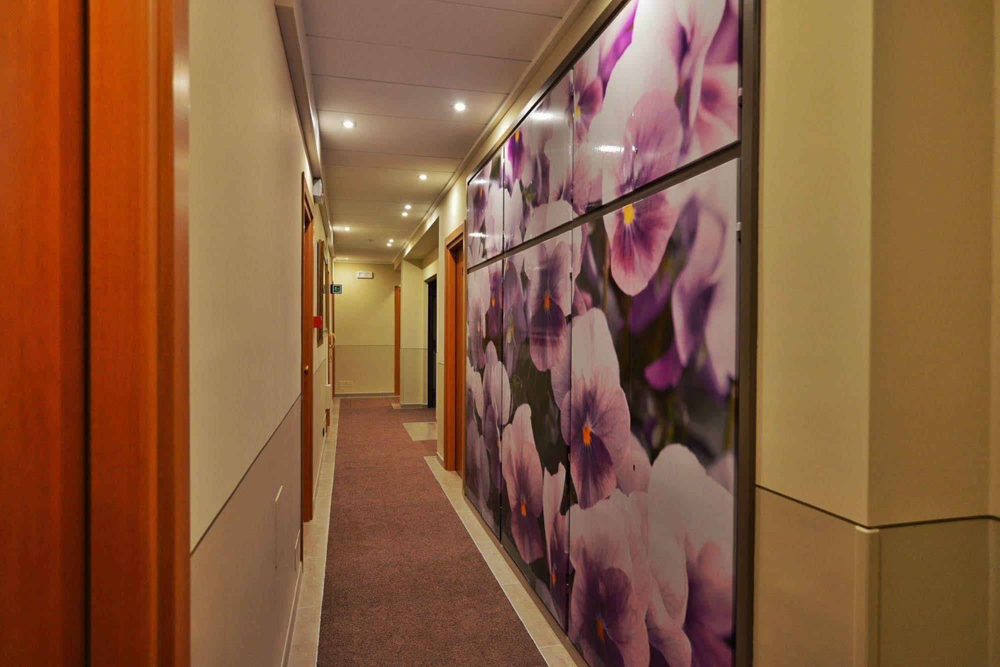 Hotel Sorriso Toscolano Maderno Exterior photo