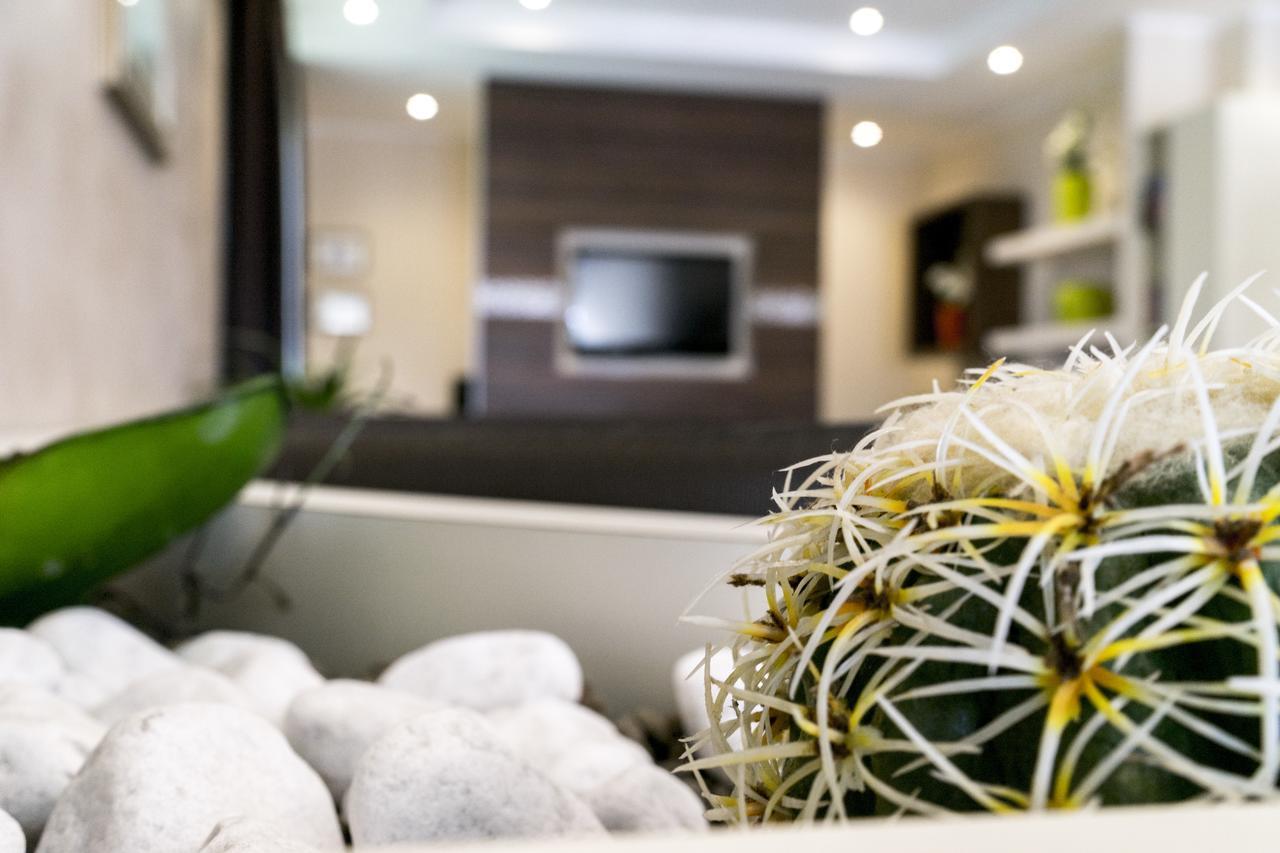 Hotel Sorriso Toscolano Maderno Exterior photo