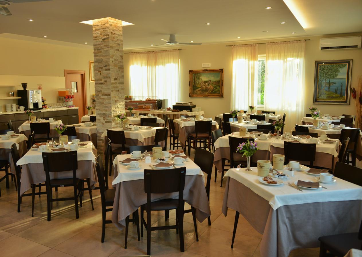 Hotel Sorriso Toscolano Maderno Exterior photo